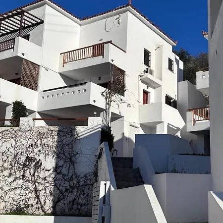 Cozy Aegean Escape 아파트 *